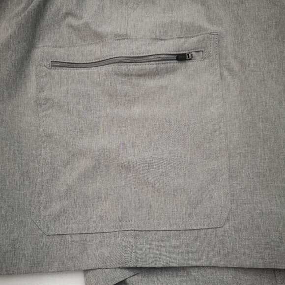 NWT Izod Men's Size 42 Grey 4 Way Stretch UPF50 Quick Dry Classic Fit Shorts - Picture 12 of 15